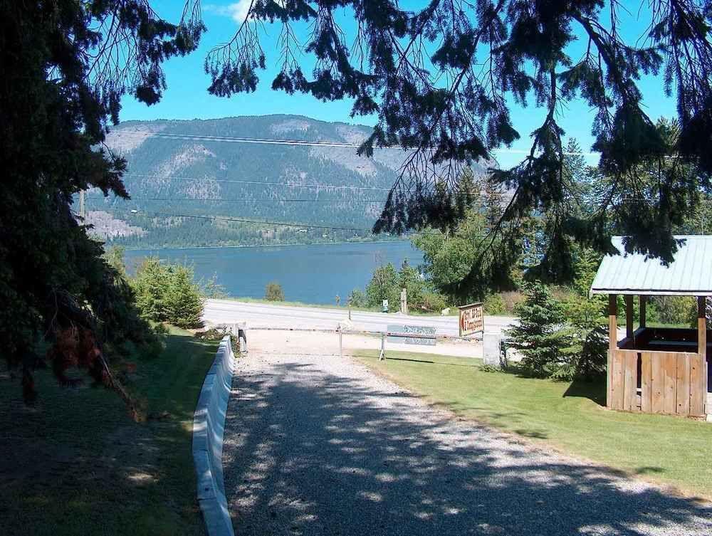 Viewpoint Rv & Cottages Salmon Arm Exterior foto